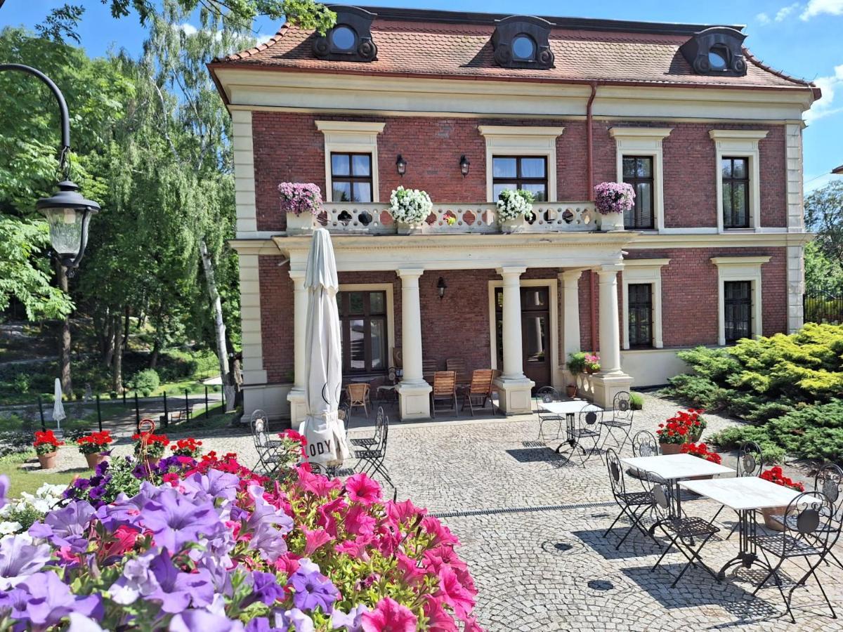 Hotel Charlotta Jedlina-Zdroj Εξωτερικό φωτογραφία